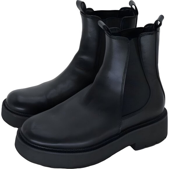 A New Day Women's Black Demi Boots Size 8 - Creased Right Shoe - Picture 2 of 6